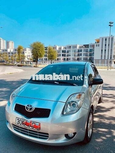 Toyota Yaris 2007 1.3 AT - 138000 km