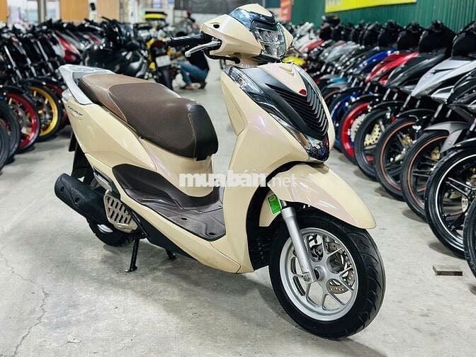 XE MÁYTHANH TÙNG_LEAD 125 ĐÈN LED BIỂN 29 BAO ZIN