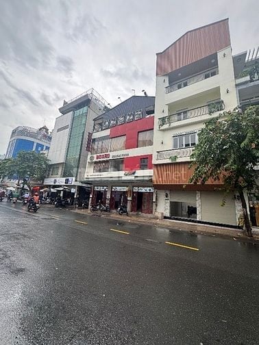 Bán Nhà Mới mặt Tiền Nguyễn Đình Chiểu, P2, Q3, Đoạn 2 chiều, ngang 6m