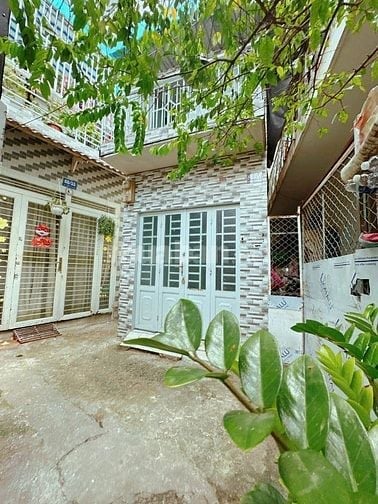 nhà 1,4 tỷ , sổ hồng giao ngay tại khu vực chợ bà chiểu hoa hồng mg