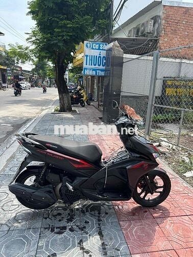 XE AIRBLADE XE GIA ĐÌNH