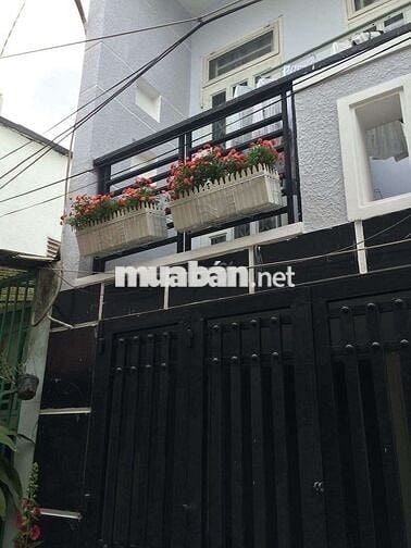 Cho thuê nhà nguyên căn Quang Trung 3PN, an ninh, gần chợ, trường học