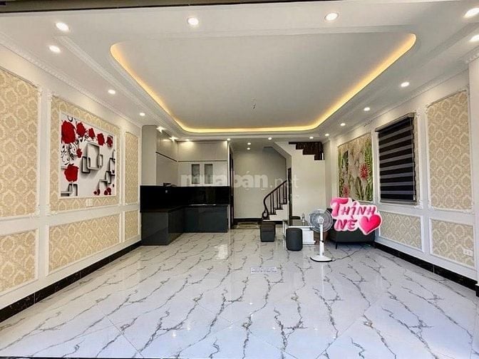 Anh Hùng  bán nhà 50m,5t tại Văn Quán gần ô tô đỗ có t/máy chỉ hơn 10t