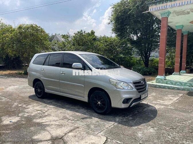 Toyota Innova 2016