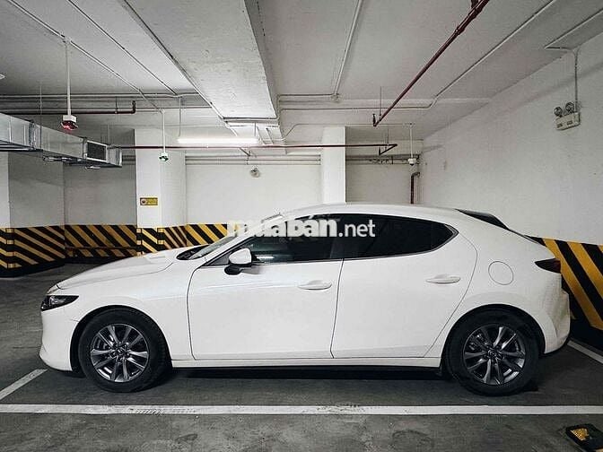 Mazda 3 2019 1.5L Sport Deluxe - 35000 km