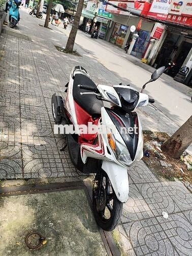 Yamaha Luvias Đỏ Trắng