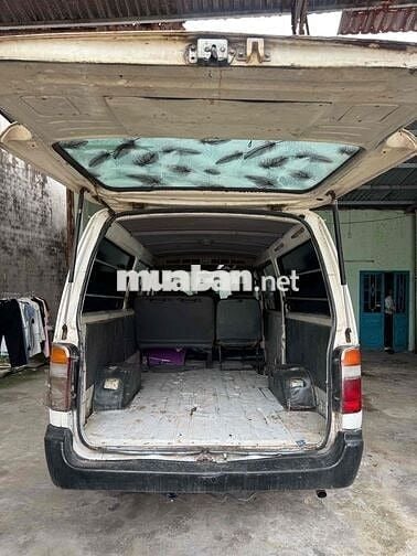 Toyota Hiace 2001 - 13065 km