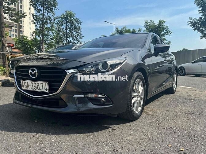 Mazda 3 2019 1.5L Luxury - 64000 km