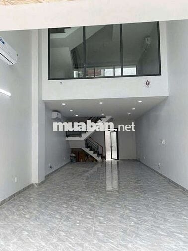 Cho thuê nhà 3 tầng MT đ48 25tr/tháng