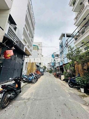 Bán nhà MT nhựa 8m, 40,m2- 3 tầng, 5,95 ty Bình Tân, Lê Văn Quới HC