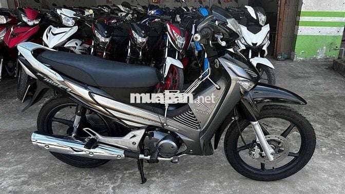 Future neo gt 2006 áo fi08 đen ( hỗ trợ góp )