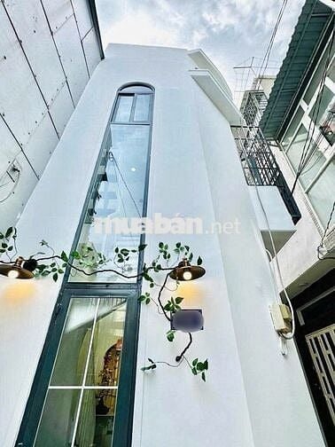 Nhà Tân Bình-Phong cách châu Âu chỉ 3 tỷ, 2 lầu. SHR Dt:15m2 K LG-QH !