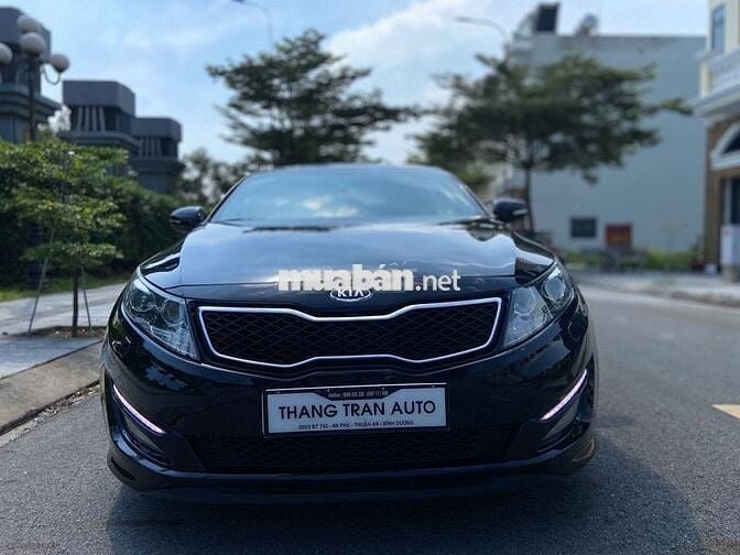 Kia Optima 2012 màu đen