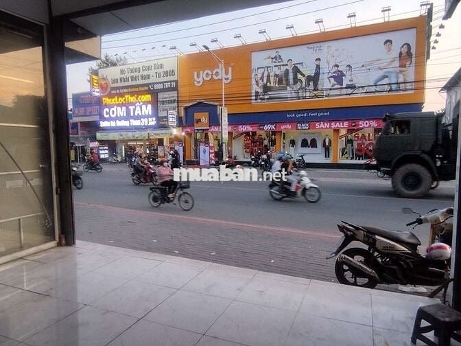 Nhà cho thuê mặt tiển đường 22/12