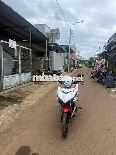 cần bán ex 2015 xe đẹp nước sơn zin máy móc zin