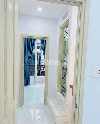 Bán nhà 2 Tầng, 27m2, hẻm 4m, 2PN 2WC, 3.x Tỷ, Lê Văn Quới, Bình Tân L
