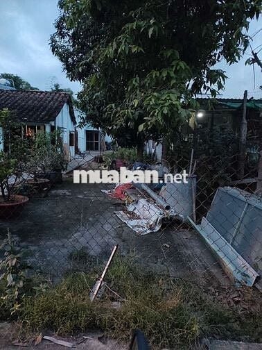 Đất thổ cư, 180m2, đường nhánh ĐX122