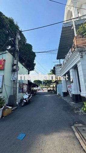 HxH - 5 TẦNG - GIÁP QUẬN 1 - CHỈ NHỈNH 4 TỶ 🌹