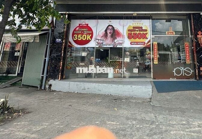 Cho thuê mặt tiền ngang 8m dt743 gần thông dụng dĩ an Bình Dương