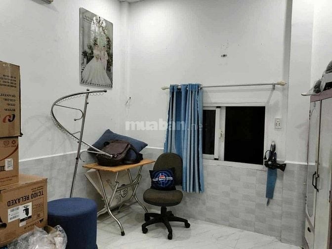 Cần bán vài căn nhà trong hẻm ở gần cầu rạch tôm 