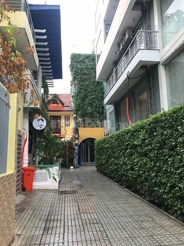 Sang nhượng Shophouse Thời trang - đường Phan Kế Bính, Quận 1