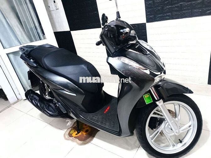 Dư dùng, Bán xe SH 125 màu xám mới 99% xe chùm mền