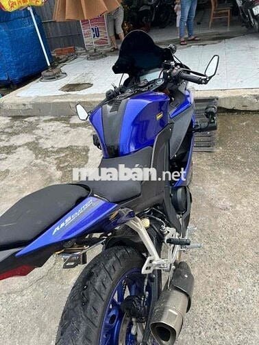 cần ra đi giùm thằng bạn r15v3