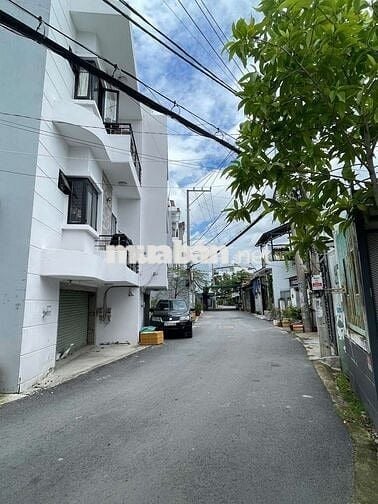 Siêu hiếm - Đất full thổ cư 175m2, giá 5.5 tỷ, hẻm ô tô, view sông.