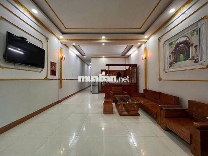 CHO THUÊ NHÀ 180m2 FULL NỘI THẤT CẠNH ĐH FPT, CẦN THƠ