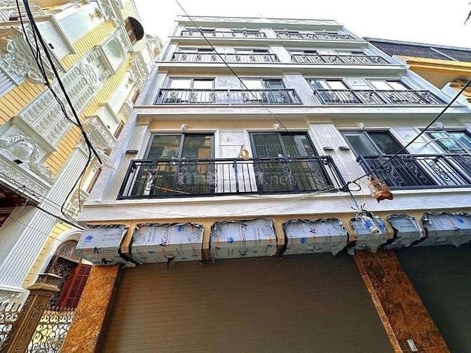 SIÊU PHẨM MẶT NGÕ _ OTO ĐỖ CỬA _ KINH DOANH _ THANG MÁY _Ở NGAY