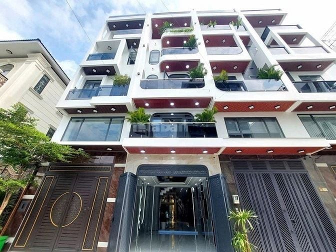 Nhà phố cao cấp 4x18m.5 tầng lầu có thang Máy, fuul nội thất ,Q12