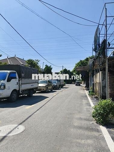 Mảnh đất vàng trong làng phát triển sầm uất sát DV rất gần vành đai 4