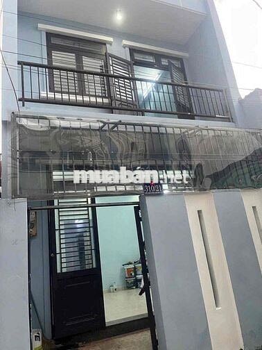 Trệt lầu 4*14; 3pn có sân rộng có ban công mát mẻ