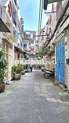 Bán nhà HXH Huỳnh Văn Bánh P13 Phú Nhuận 4x7m 3 tầng 2PN 3WC HĐT 15tr