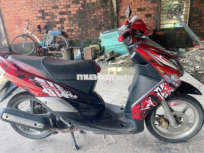 Có 2 xe nhà dư dùng nên bán