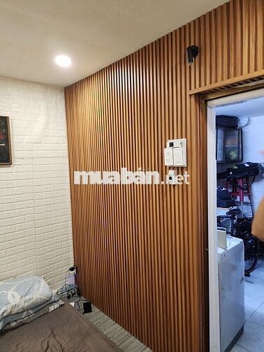 Bán căn hộ chung cư Nguyễn Thiện Thuật P.1 Q.3 SHR 2PN 1WC 2,3T TL