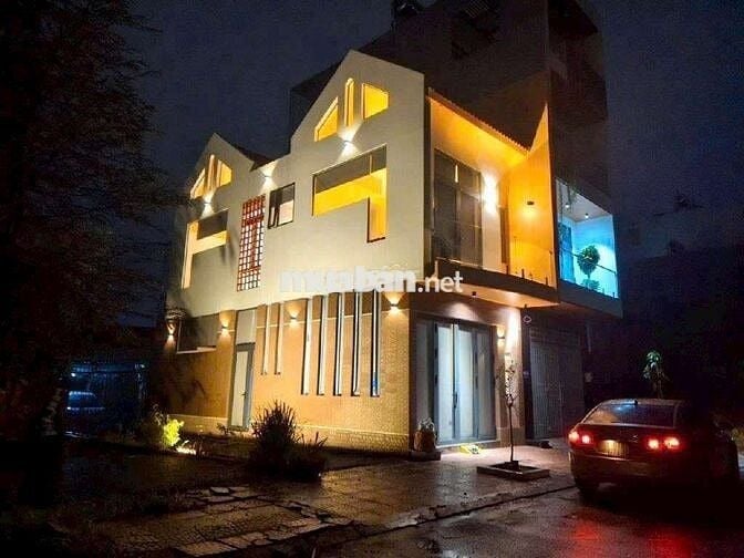 NHÀ ĐẸP FULL NỘI THẤT 4PN GẦN NGUYỄN THÁI SƠN-GÒ VẤP