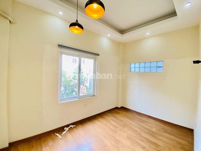 Tôi cần bán nhà ngõ Đào Tấn, BĐ giá 7.1 tỷ, 40m2x4T, ở luôn