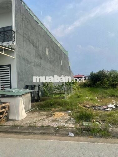 Cuối năm gia đình kẹt tiền cần bán lô đất măt tiên nhưa gần xã Mỹ hạnh