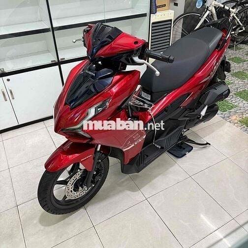 AirBlade 125 sx 2024 odo 900km