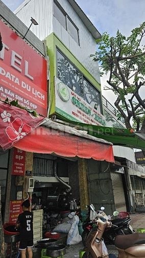 Bán nhà mặt tiền 51 Phạm Văn Đồng.