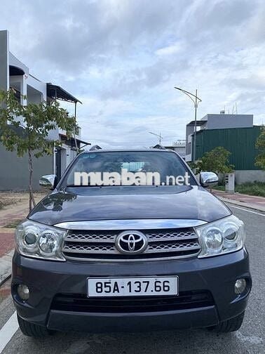 Toyota Fortuner 2009 2.5G - 145000 km