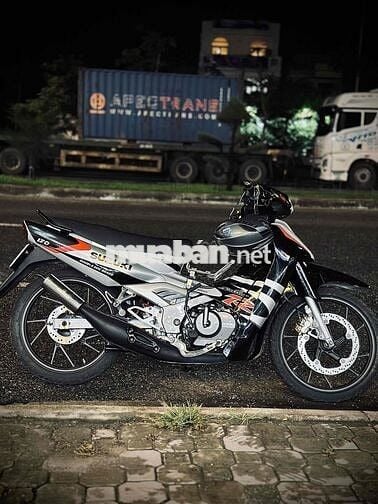 Suzuki satria2000