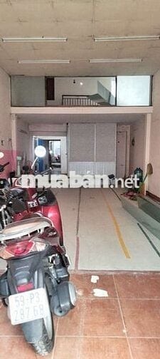 Nhà mặt tiền, gác lửng, 2pn, 1 wc