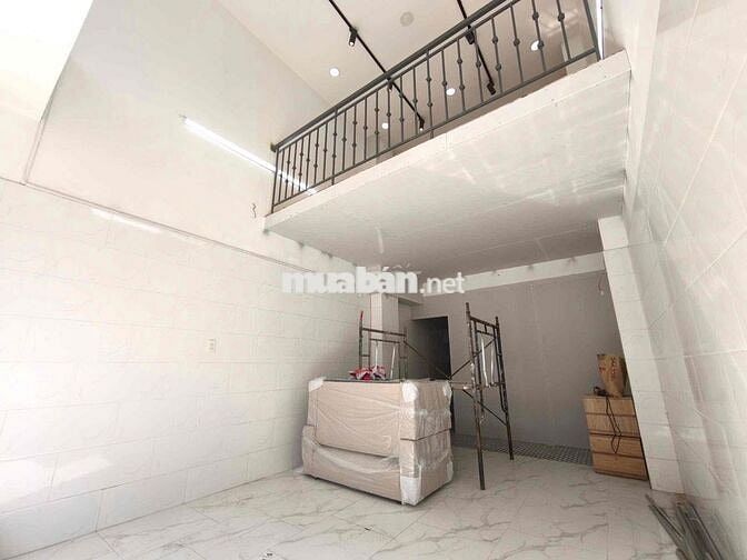 MBKD NGAY MẶT TIỀN ĐƯỜNG RỘNG 40m2 PHÙ HỢP KINH DOANH