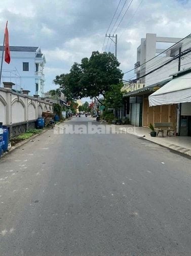 cần cho thuê kho 200m2 mặt tiền đường Đông Tác Dĩ An 