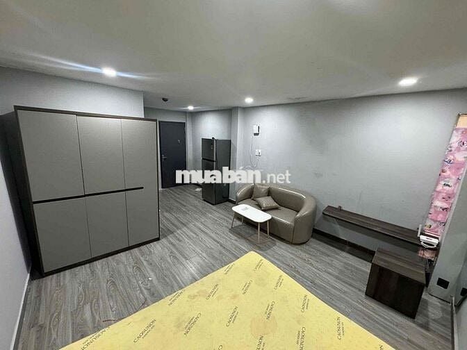 STUDIO MẶT TIỀN NGUYỄN THỊ MINH KHAI - Q3