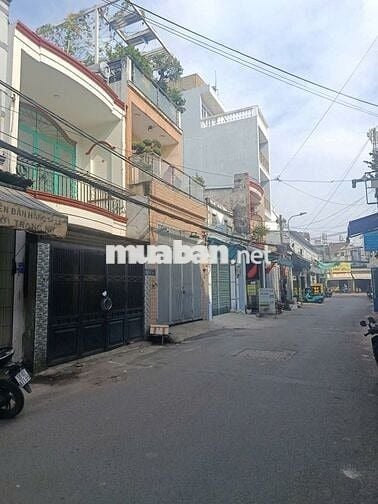 BÁN GẤP NHÀ NGỘP ,LÊ VĂN QUỚI, Ô TÔ ĐỖ CỬA , 4*14M CHỈ 3  TỶ 88