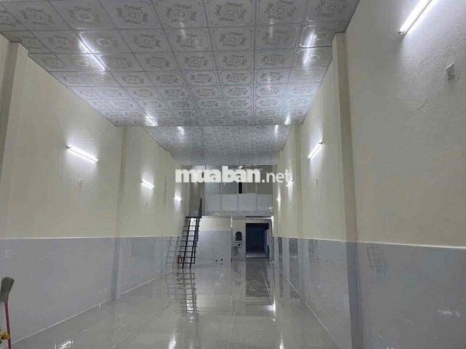 Cho thuê nhà gần siêu thị Go thích hợp làm kho, vp công ty, may mặc….