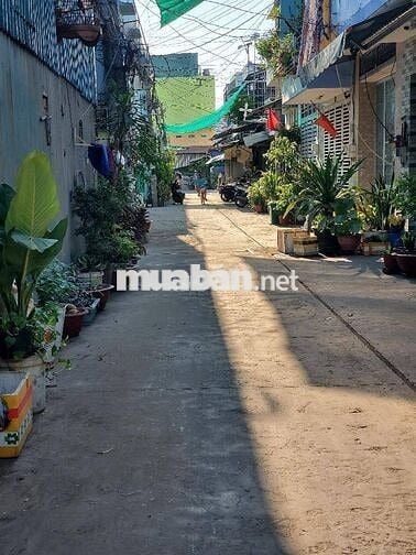 Giáp Mã Lò - Hẻm xe hơi- 40m2-  Hơn 3 tỷ